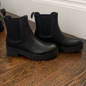 Chinese laundry Montana boots